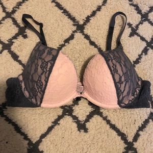 Victoria’s Secret push up 34B bra